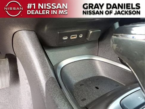 Used 2019 Chevrolet Malibu LT FWD image 18