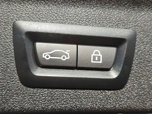 Used 2021 BMW X3 xDrive30i w/ Premium Package AWD/4WD image 7