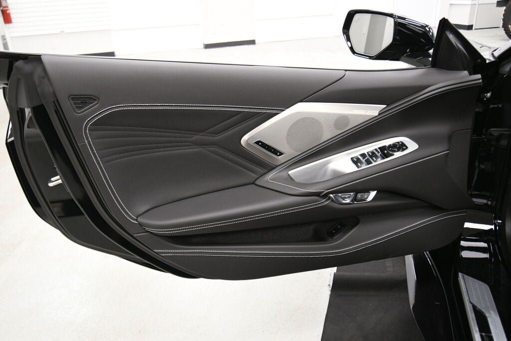 Used 2024 Chevrolet Corvette Z06 RWD image 14