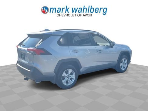 Used 2021 Toyota RAV4 XLE w/ Convenience Package AWD/4WD image 8