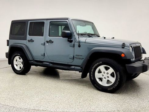 Used 2014 Jeep Wrangler Unlimited Sport w/ Quick Order Package 24S AWD/4WD image 3