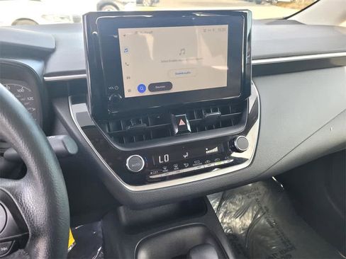 Used 2023 Toyota Corolla LE image 17