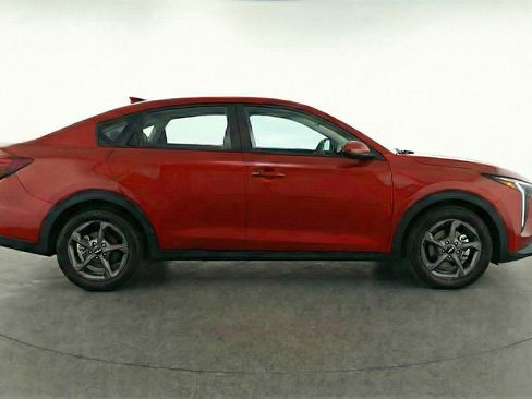 Used 2025 Kia K4 FWD image 11