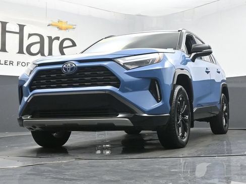 Used 2024 Toyota RAV4 XSE w/ Weather Package AWD/4WD image 4
