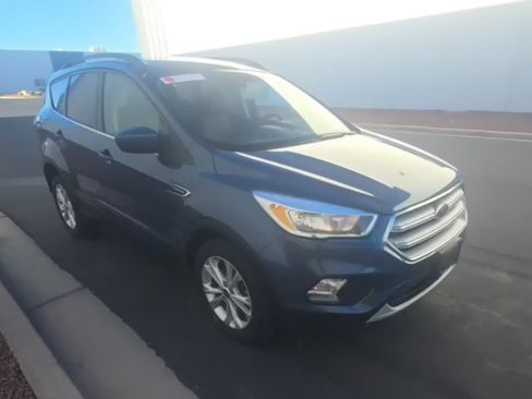 Used 2018 Ford Escape SE AWD/4WD image 4