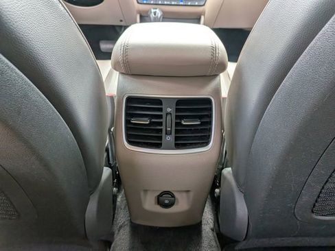 Used 2019 Hyundai Tucson Ultimate w/ Cargo Package image 16