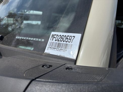 New 2026 Ford Bronco Badlands image 23