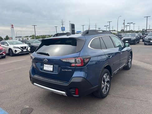 Used 2020 Subaru Outback Limited AWD/4WD image 5