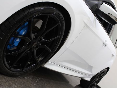 Used 2017 Ford Focus RS AWD/4WD image 7