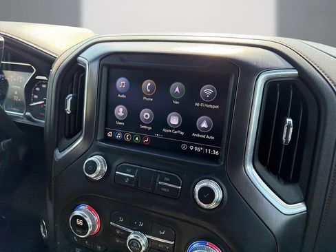 Used 2020 GMC Sierra 2500 AT4 w/ AT4 Premium Package AWD/4WD image 18