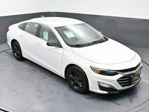 Used 2019 Chevrolet Malibu LS image 38