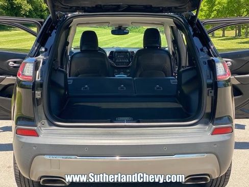 Used 2019 Jeep Cherokee Limited w/ Technology Group AWD/4WD image 38