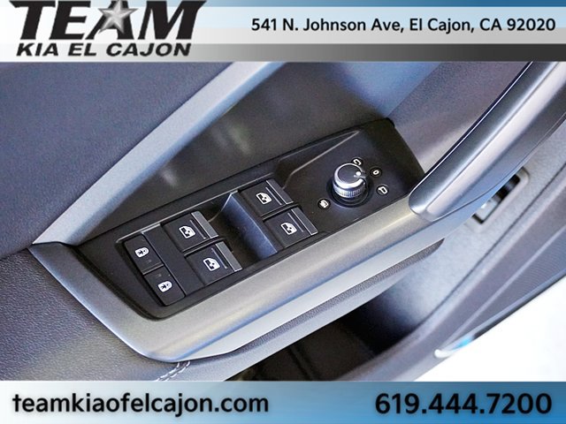 Used 2020 Audi Q3 2.0T Premium Plus w/ Premium Plus Package AWD/4WD image 28
