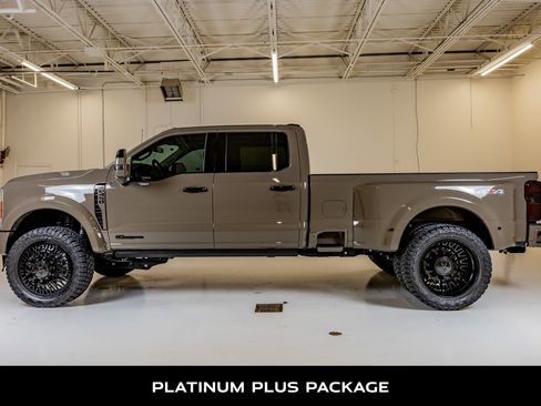 Used 2026 Ford F450 Platinum AWD/4WD image 6