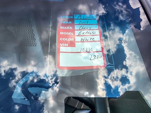 Certified 2018 Chevrolet Express 2500 w/ Driver Convenience Package image 18