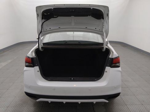 Used 2023 Nissan Versa S FWD image 29