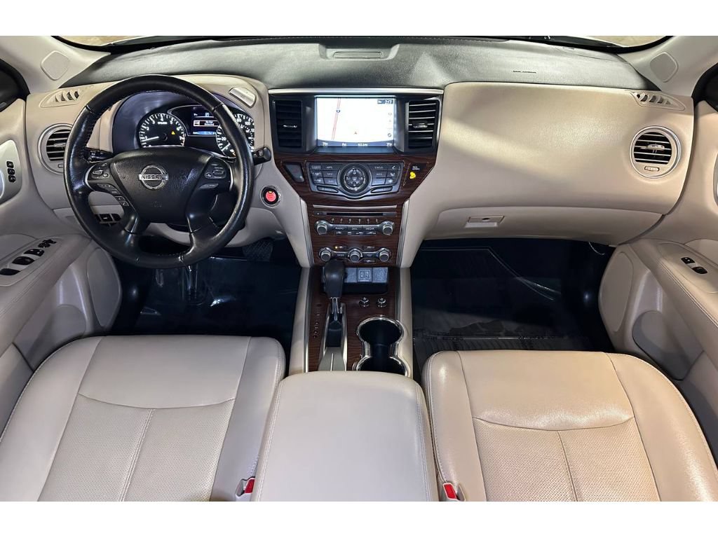 Used 2020 Nissan Pathfinder Platinum FWD image 23