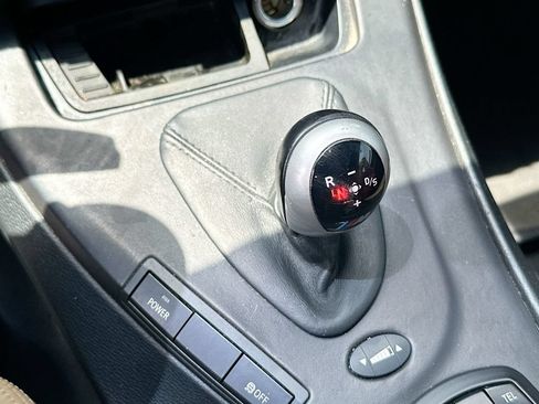 Used 2011 BMW M3 Convertible RWD image 22