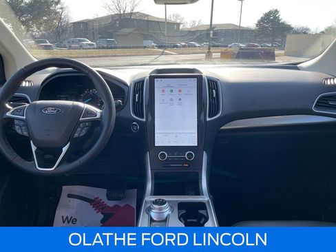 Used 2024 Ford Edge SEL w/ Convenience Package image 24