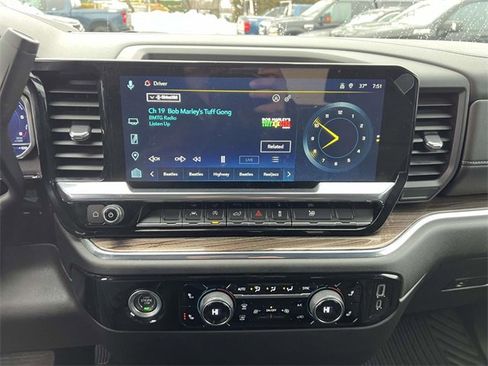 Certified 2024 Chevrolet Silverado 1500 LT image 21