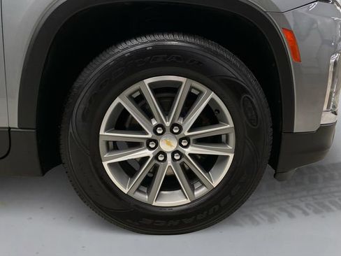 Used 2023 Chevrolet Traverse LT image 15