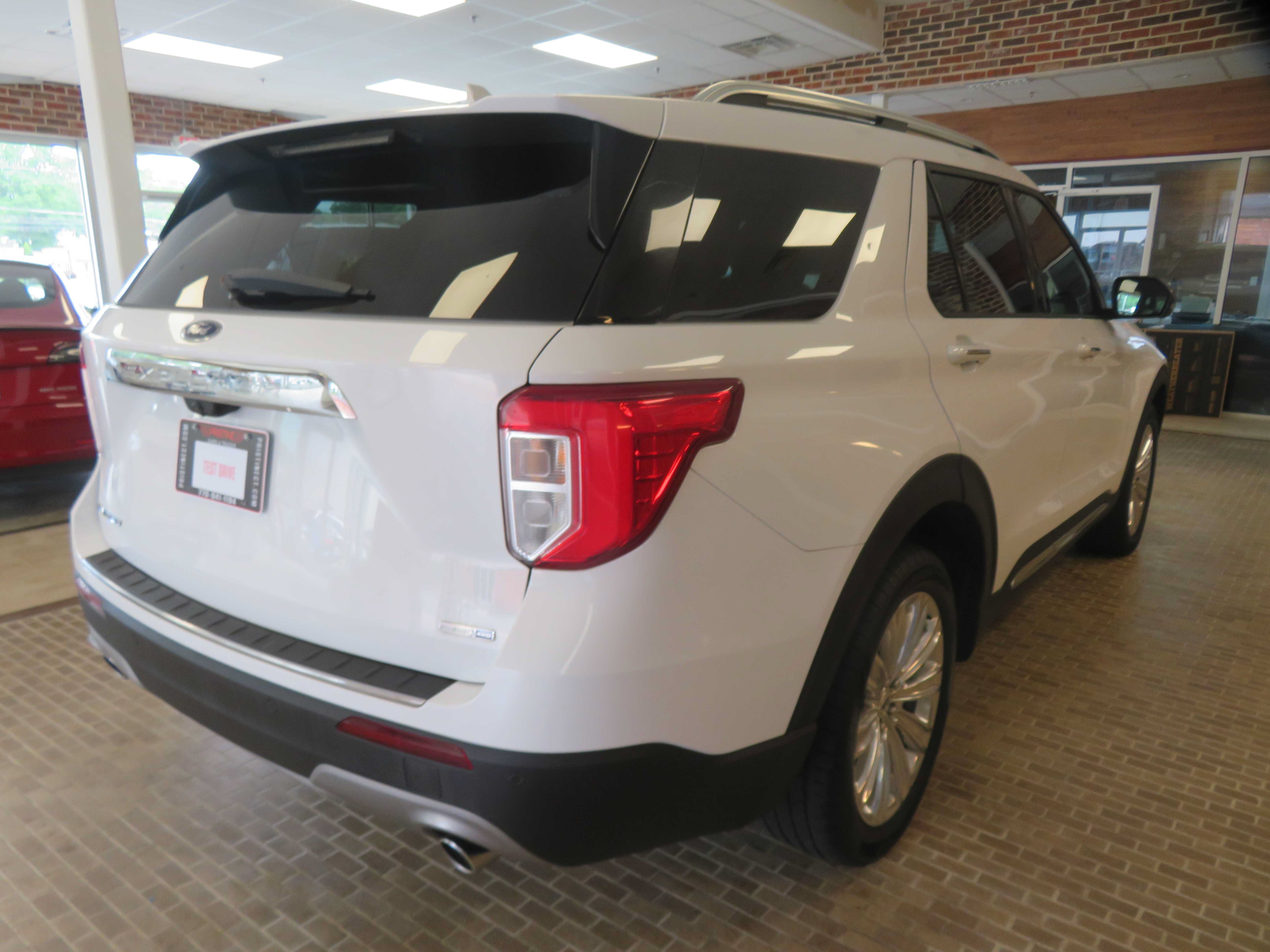 Used 2020 Ford Explorer Limited AWD/4WD image 4