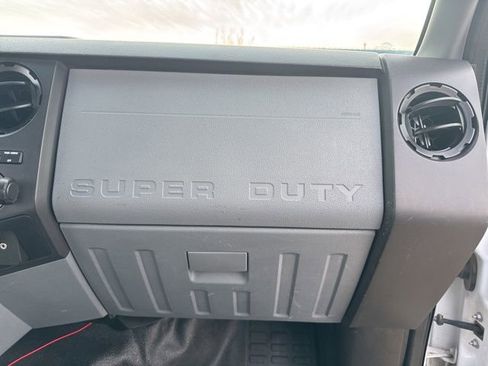 Used 2011 Ford F350 XL w/ Skid Plate Pkg image 49