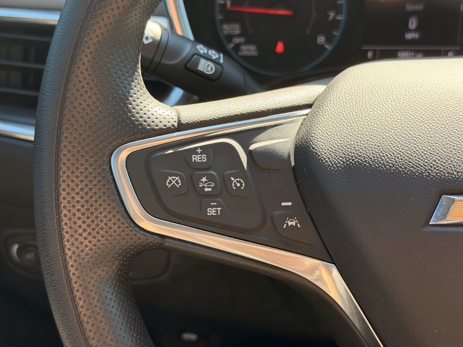 Used 2022 Chevrolet Equinox LS FWD image 19