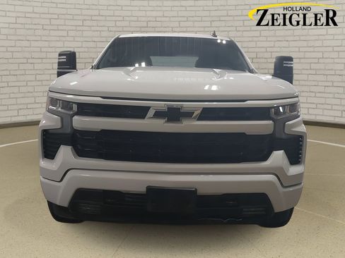 Used 2024 Chevrolet Silverado 1500 RST w/ Z71 Off-Road Package image 2