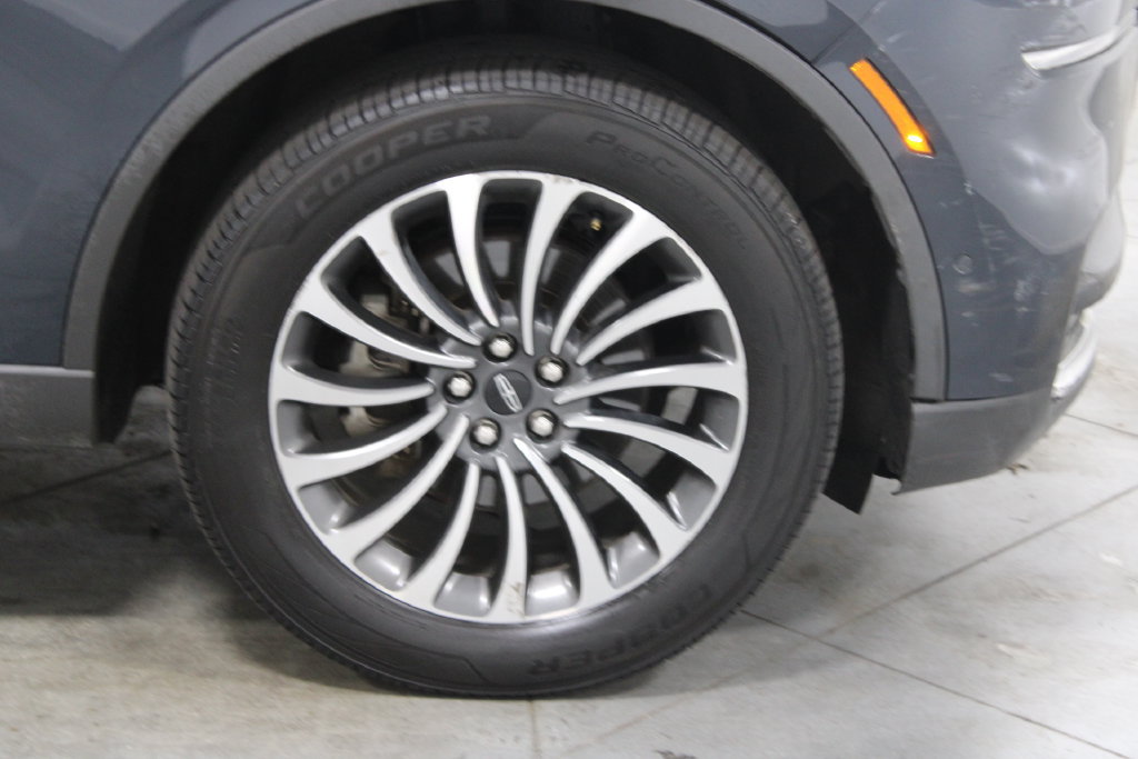 Used 2023 Lincoln Aviator Reserve w/ Equipment Group 201A AWD/4WD image 12
