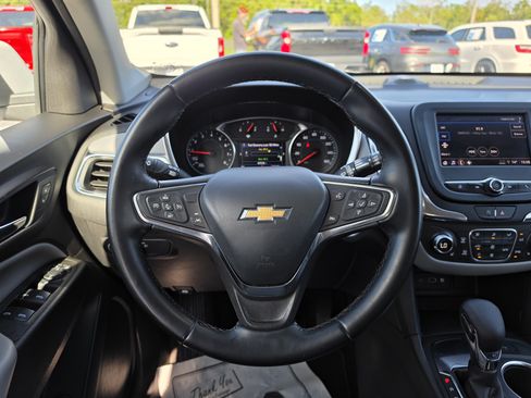 Used 2024 Chevrolet Equinox LT FWD image 20
