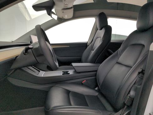 Used 2022 Tesla Model Y Long Range AWD/4WD image 18