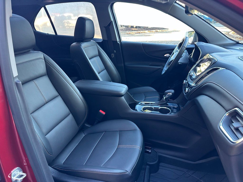 Used 2024 Chevrolet Equinox Premier FWD image 32