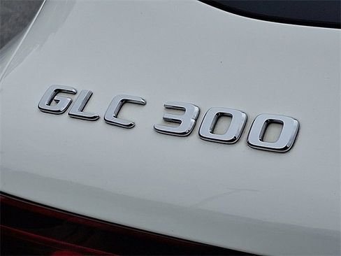 Used 2022 Mercedes-Benz GLC 300 GLC 300 image 30