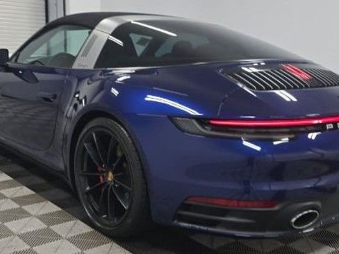 Used 2024 Porsche 911 Targa 4S image 2