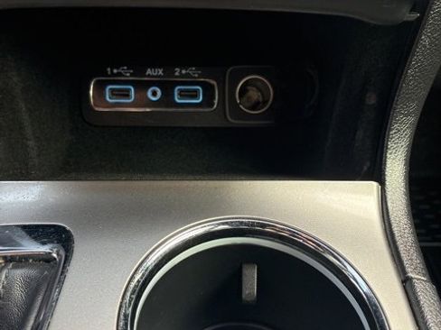 Used 2019 Jeep Grand Cherokee Limited image 19