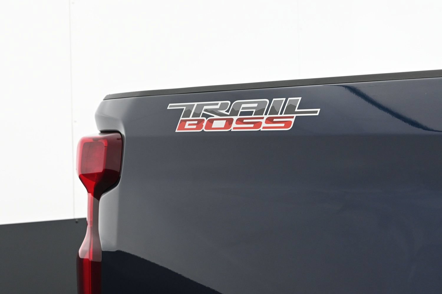 Used 2022 Chevrolet Silverado 1500 LT Trail Boss w/ Convenience Package II AWD/4WD image 48