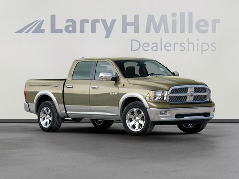 Used 2009 Dodge Ram 1500 Truck Laramie AWD/4WD image 2