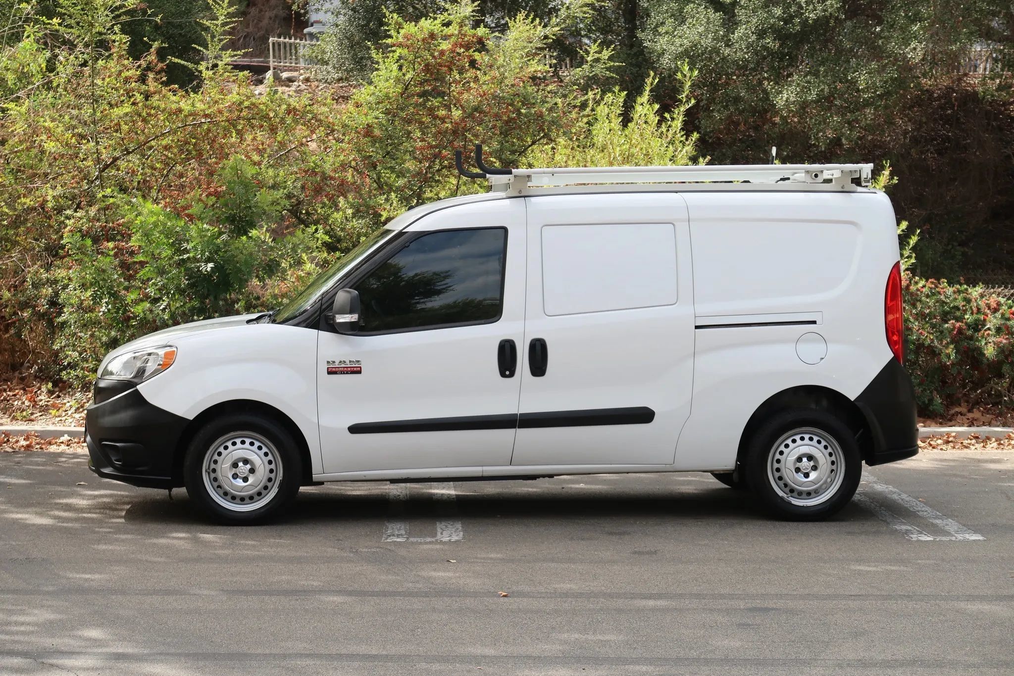 Used 2018 RAM ProMaster City Tradesman FWD image 5