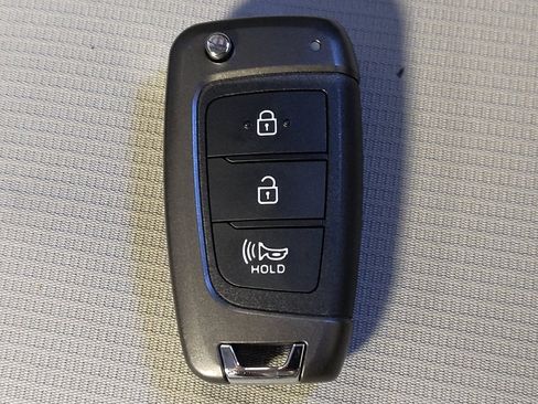 Used 2021 Hyundai Venue SEL FWD image 32