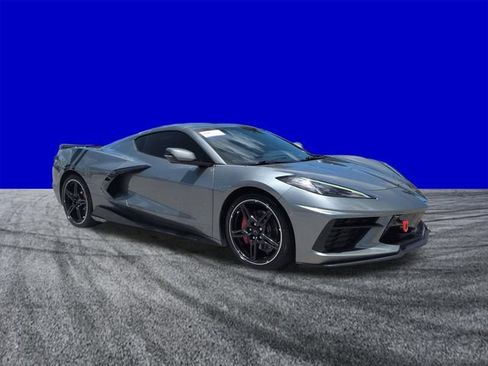 Used 2022 Chevrolet Corvette Stingray Preferred Cpe w/ Battery Protection Package RWD image 2