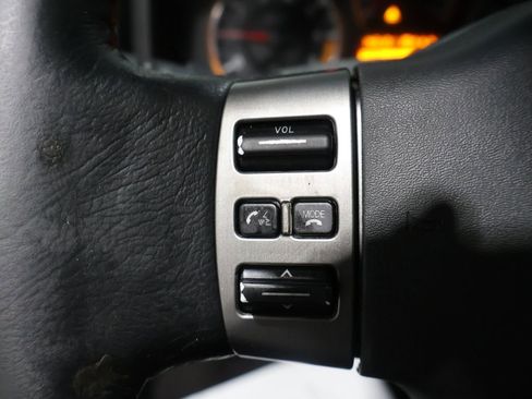 Used 2011 Nissan Titan SL w/ SL Technology Pkg image 30