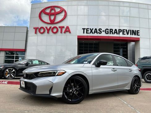 Used 2025 Honda Civic Sport image 2
