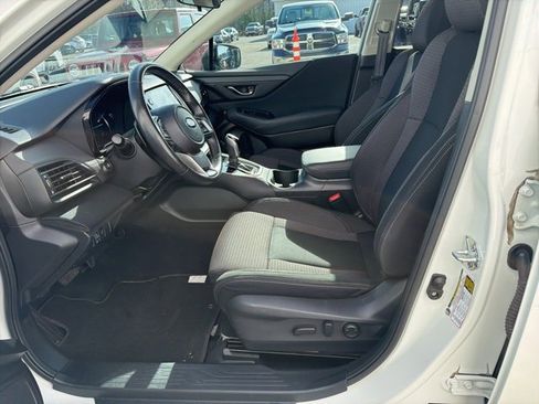 Used 2024 Subaru Outback Premium image 2