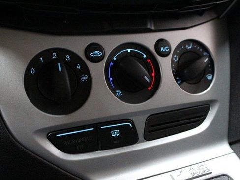 Used 2013 Ford Focus SE image 27