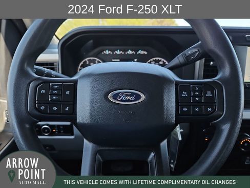 Used 2024 Ford F250 XLT AWD/4WD image 27