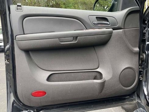 Used 2009 Chevrolet Avalanche LT w/ Convenience Package #1 image 17