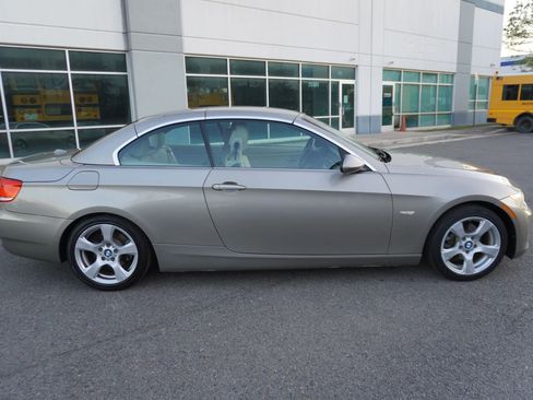 Used 2009 BMW 328i Convertible image 8
