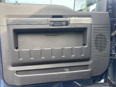 Used 2014 Ford F350 Lariat w/ Lariat Ultimate Package image 11