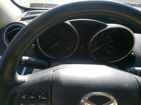 Used 2010 MAZDA MAZDA3 i Touring image 36